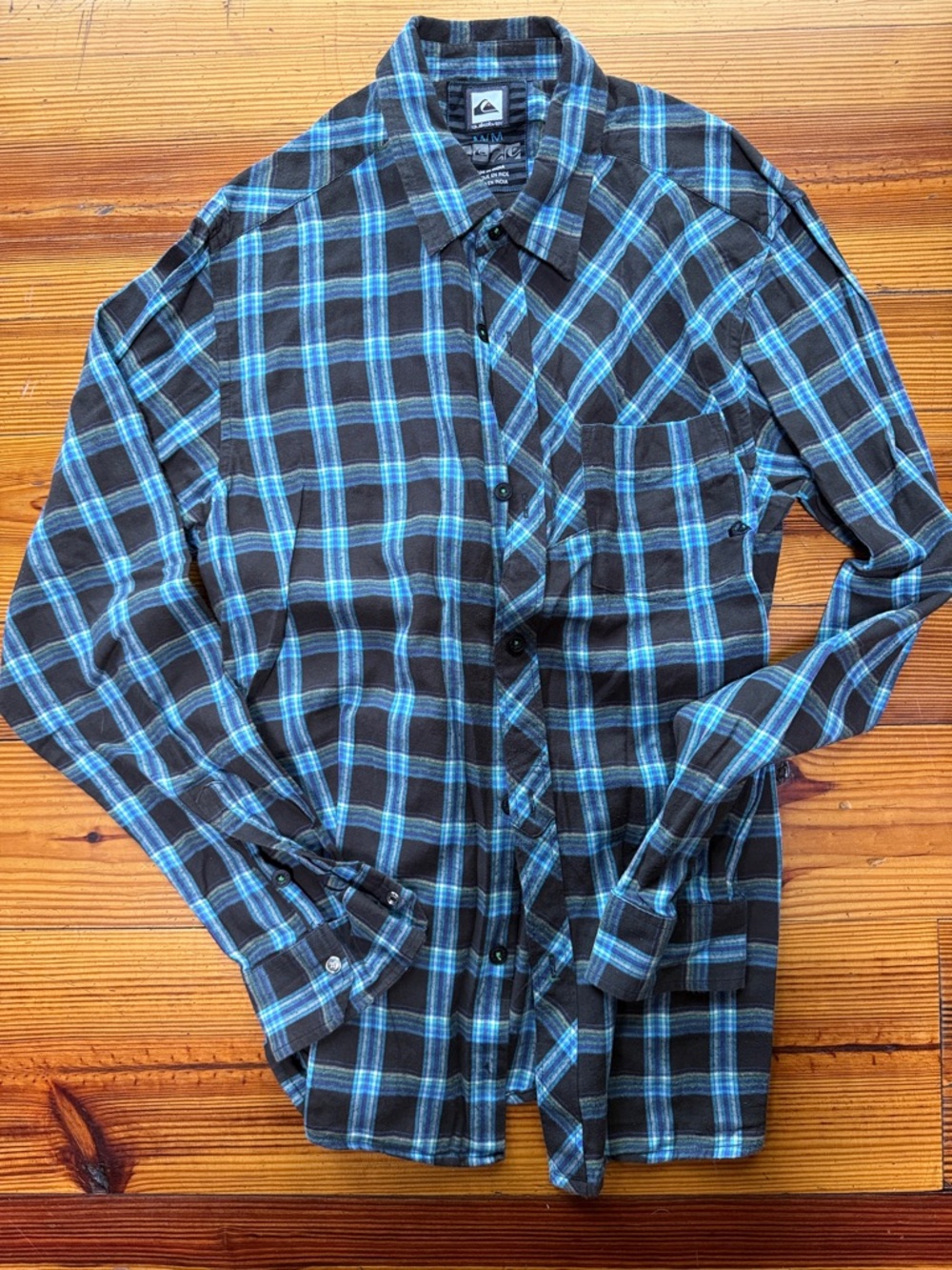 Quiksilver Men's Black and Blue Plaid Button-Down Shirt